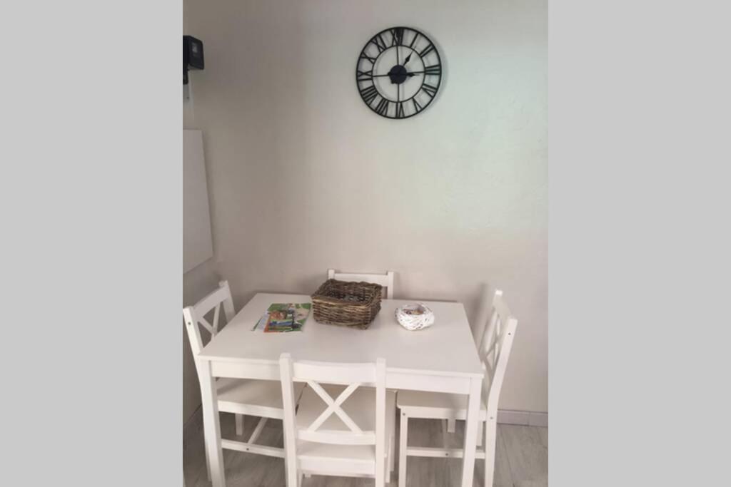 2P Au Coeur Des Montagnes Avec Piscine Chauffee Apartment Puget Theniers Bagian luar foto