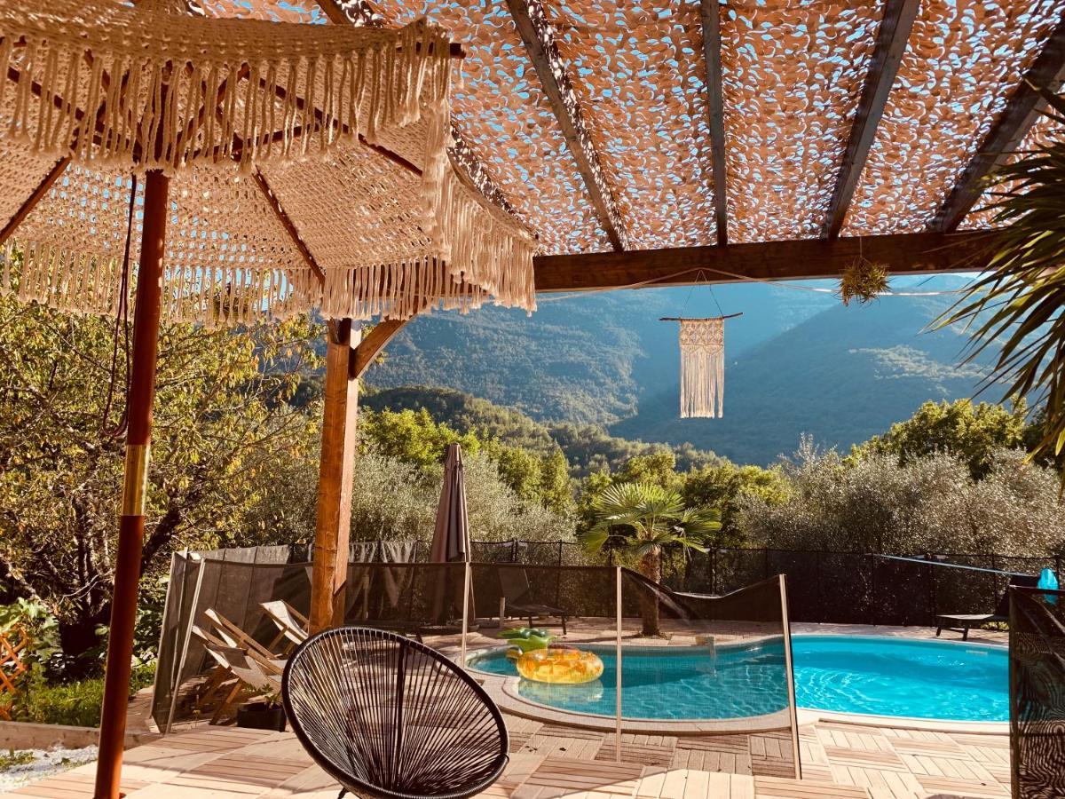 2P Au Coeur Des Montagnes Avec Piscine Chauffee Apartment Puget Theniers Bagian luar foto